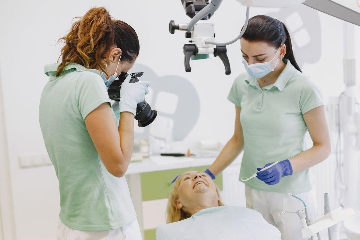 Dental Care for Seniors in Vancouver: Keeping Your Natural Teeth Longer