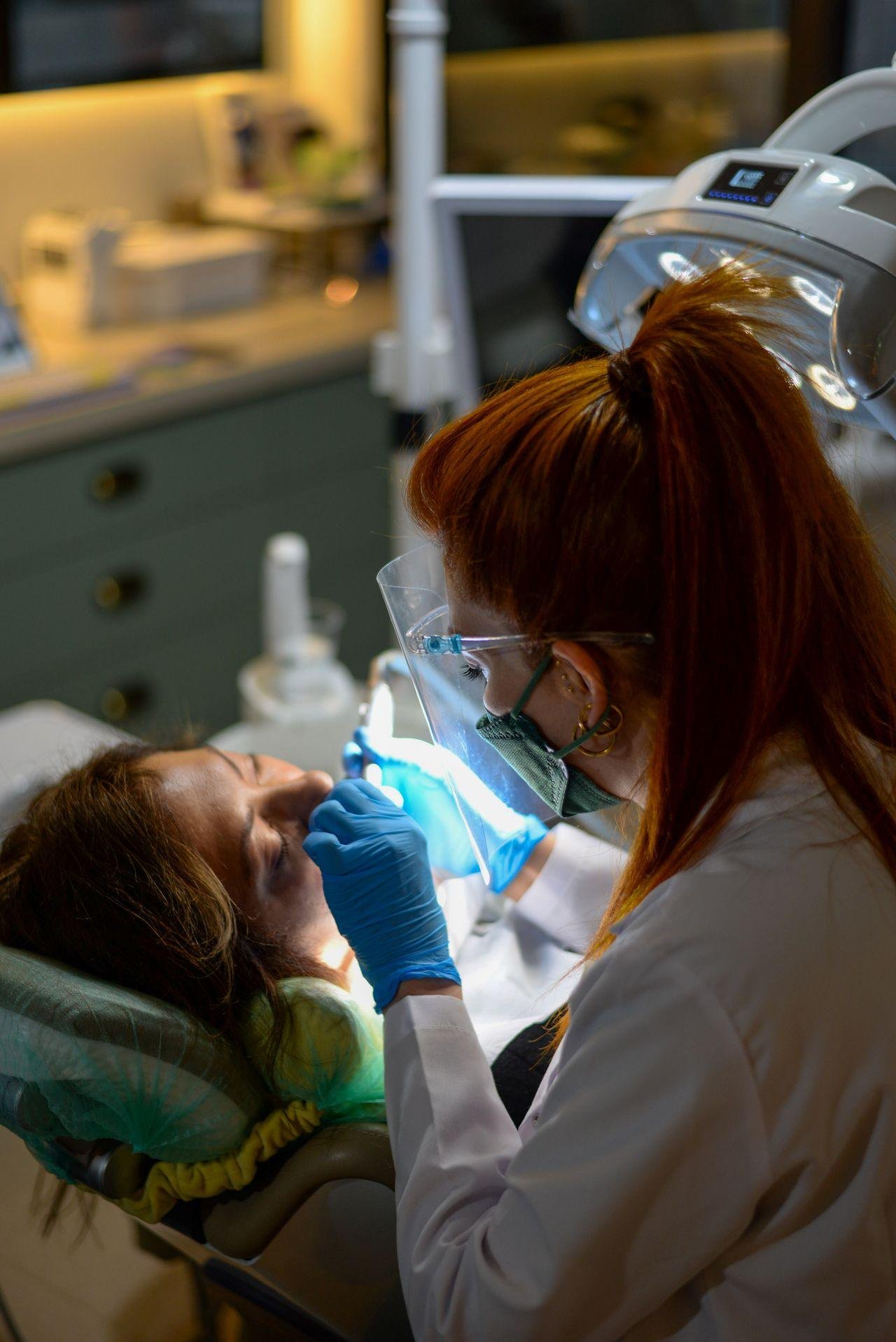 Wisdom Tooth Removal in Kitsilano: Oral Surgery Steps, Risks and Healing